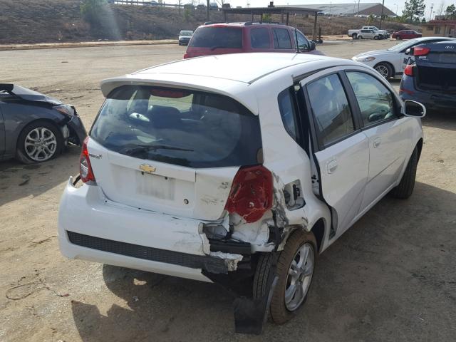 KL1TG6DE2BB185362 - 2011 CHEVROLET AVEO LT WHITE photo 4