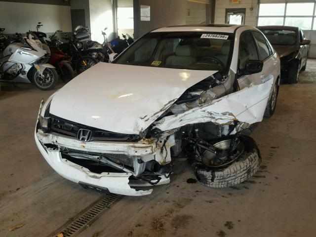 1HGCM66595A036246 - 2005 HONDA ACCORD EX WHITE photo 2