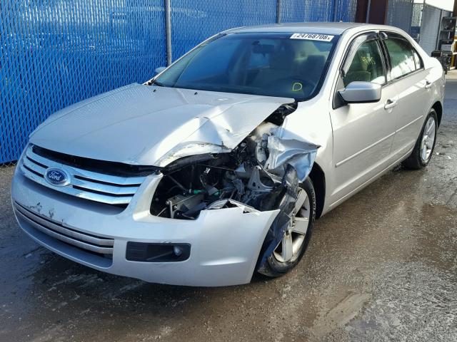 3FAHP07Z17R271765 - 2007 FORD FUSION SE SILVER photo 2