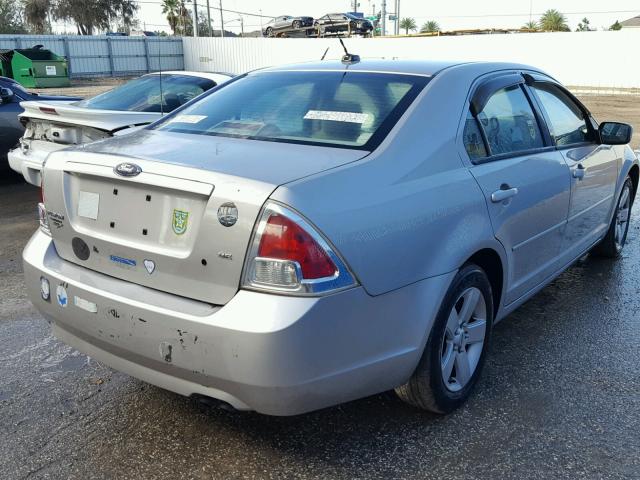 3FAHP07Z17R271765 - 2007 FORD FUSION SE SILVER photo 4