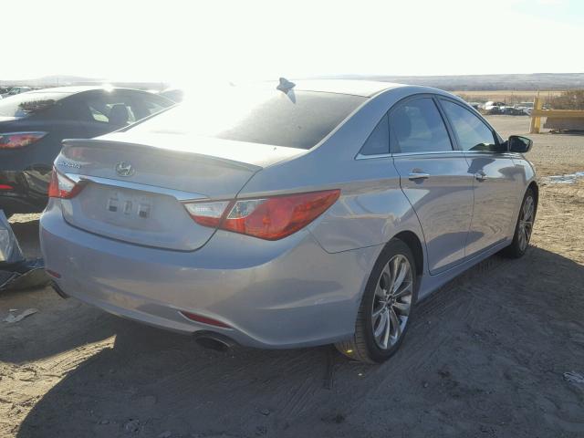 5NPEC4AC2CH443819 - 2012 HYUNDAI SONATA SE BLUE photo 4