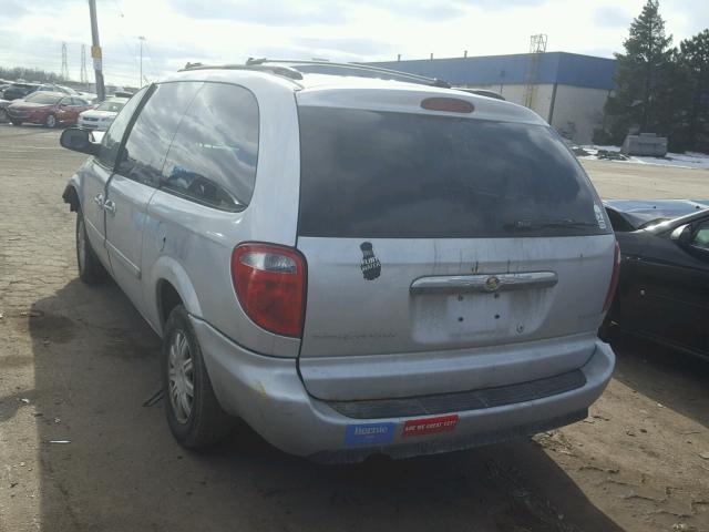 2A4GP54L17R349867 - 2007 CHRYSLER TOWN & COU SILVER photo 3