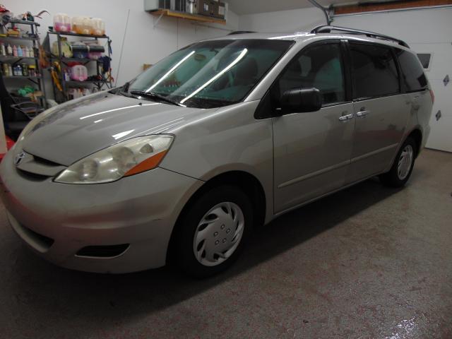 5TDKK4CC9AS328497 - 2010 TOYOTA SIENNA CE SILVER photo 1