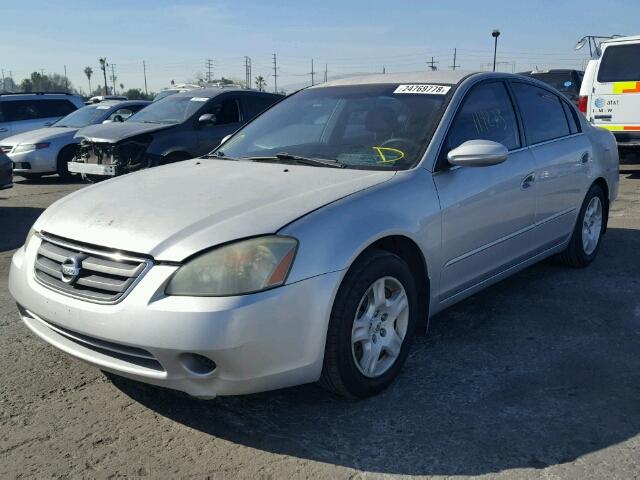 1N4AL11D33C264681 - 2003 NISSAN ALTIMA BAS SILVER photo 2