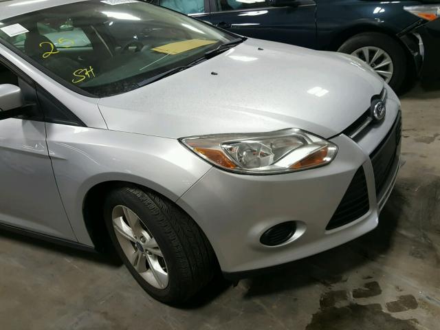 1FADP3F29DL241069 - 2013 FORD FOCUS SE SILVER photo 9