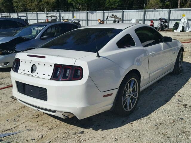 1ZVBP8CF1D5277880 - 2013 FORD MUSTANG GT WHITE photo 4