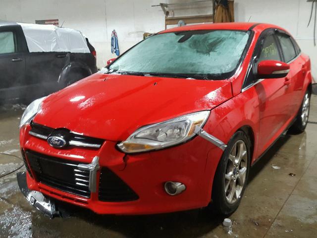 1FAHP3H21CL221542 - 2012 FORD FOCUS SEL RED photo 2
