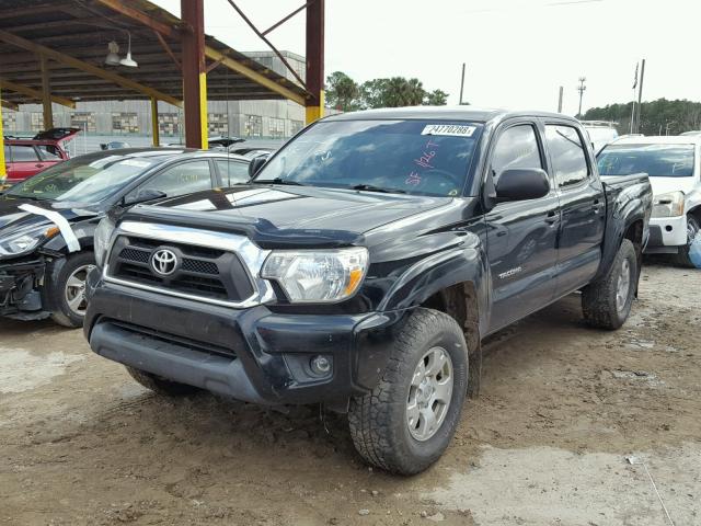 5TFLU4EN0DX051105 - 2013 TOYOTA TACOMA DOU BLACK photo 2