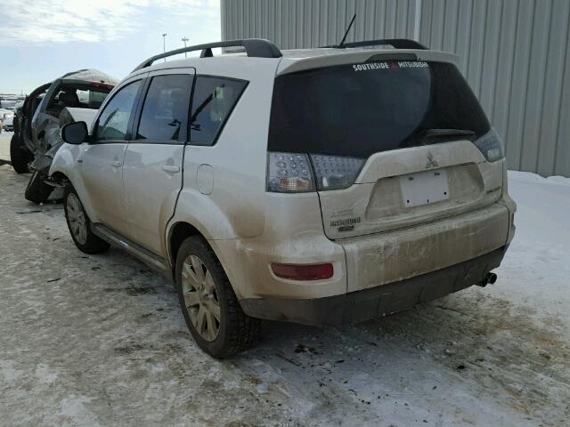 JA4JT5AX3CU607988 - 2012 MITSUBISHI OUTLANDER WHITE photo 3