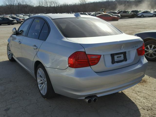 WBAPK7C58BF087779 - 2011 BMW 328 XI SILVER photo 3