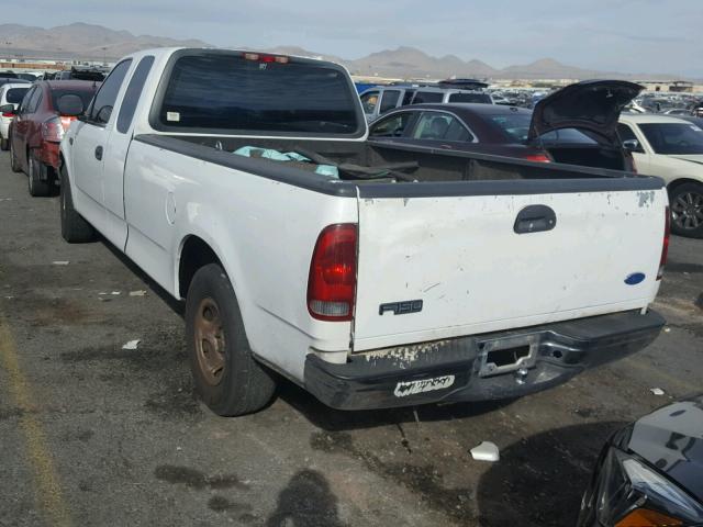 1FTZX1728YKB46985 - 2000 FORD F150 WHITE photo 3