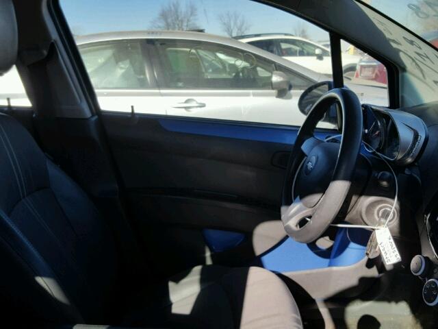 KL8CD6S91FC776069 - 2015 CHEVROLET SPARK 1LT Синий фото 5