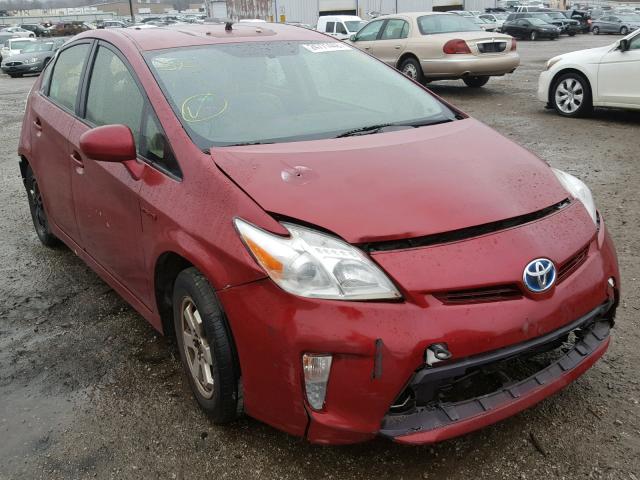 JTDKN3DU3E0366552 - 2014 TOYOTA PRIUS RED photo 1