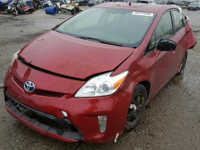 JTDKN3DU3E0366552 - 2014 TOYOTA PRIUS RED photo 2