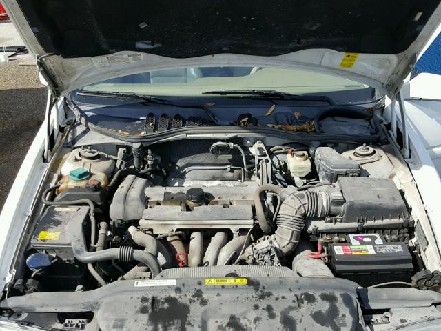 YV1LS61J4Y2663566 - 2000 VOLVO S70 BASE WHITE photo 7