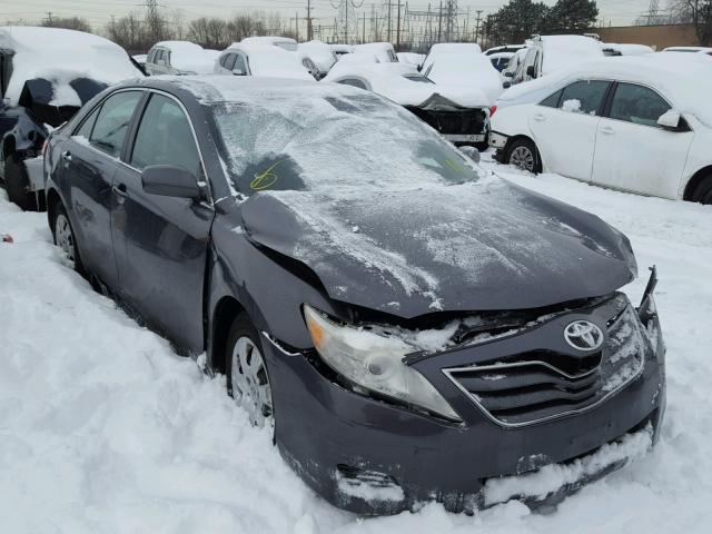 4T1BF3EK0BU600673 - 2011 TOYOTA CAMRY BASE GRAY photo 1