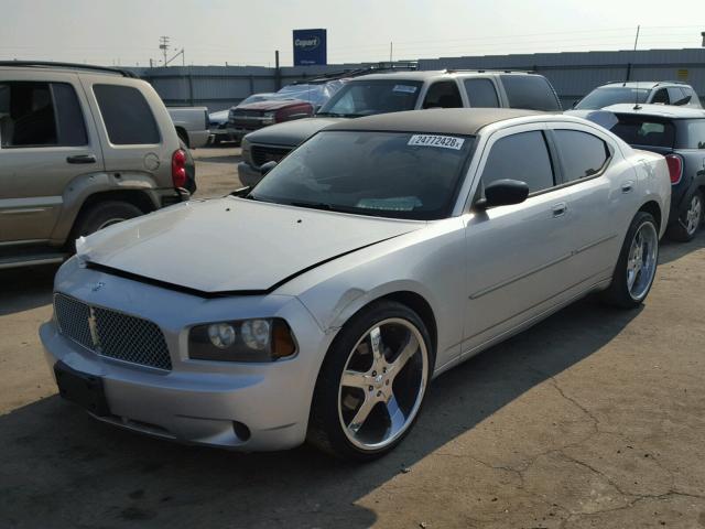 2B3KA43R07H719201 - 2007 DODGE CHARGER SE SILVER photo 2