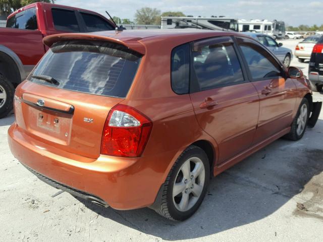 KNAFE241195023956 - 2009 KIA SPECTRA SX ORANGE photo 4