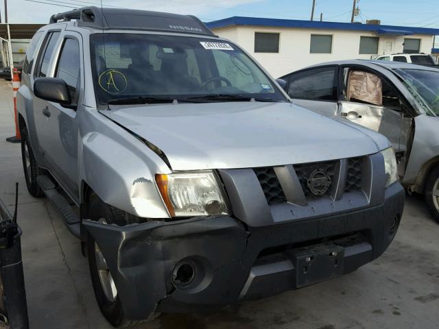 5N1AN08U75C622965 - 2005 NISSAN XTERRA OFF GRAY photo 1