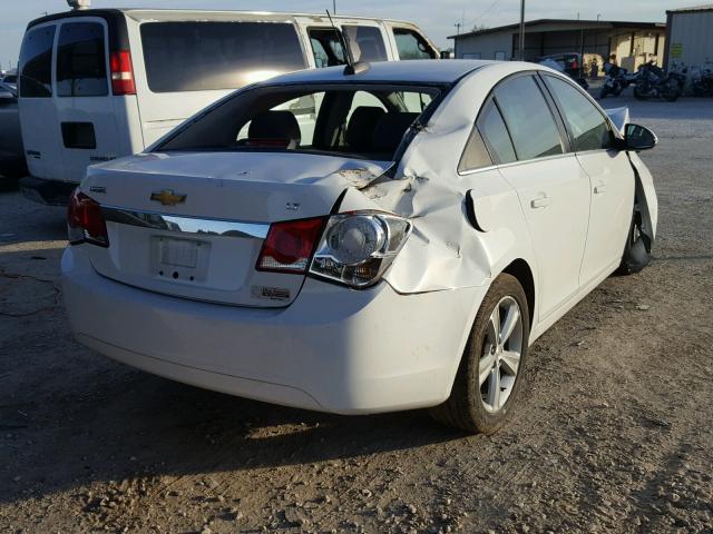 1G1PE5SB1F7137405 - 2015 CHEVROLET CRUZE LT WHITE photo 4