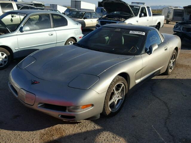 1G1YY22G0Y5131650 - 2000 CHEVROLET CORVETTE SILVER photo 2