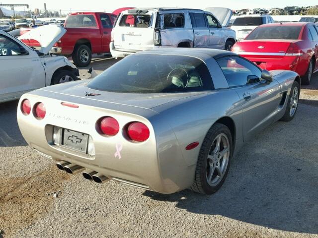 1G1YY22G0Y5131650 - 2000 CHEVROLET CORVETTE SILVER photo 4