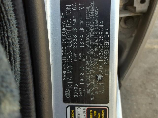 KNADE163866059844 - 2006 KIA RIO 5 SILVER photo 10