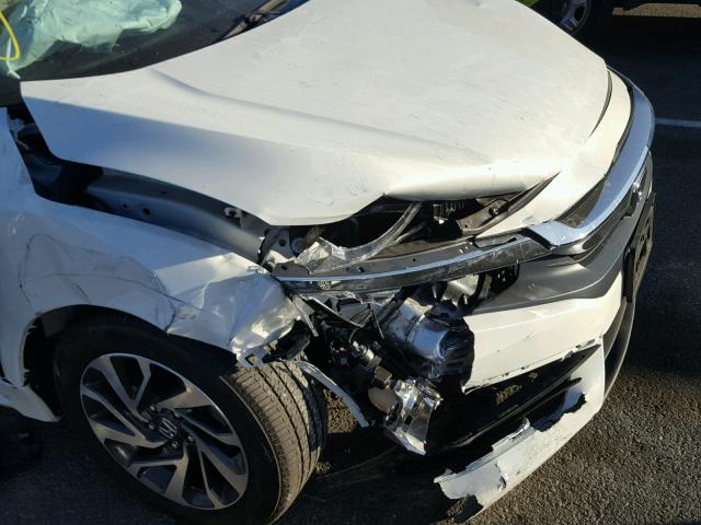 2HGFC2F78GH524649 - 2016 HONDA CIVIC EX თეთრი ფოტო 9