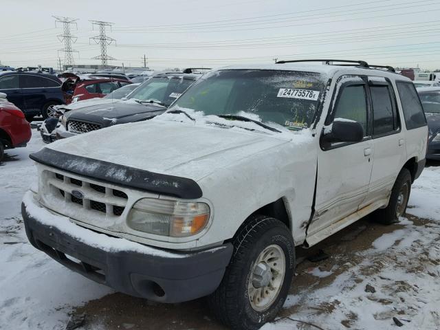 1FMZU72X9YZC40312 - 2000 FORD EXPLORER X WHITE photo 2