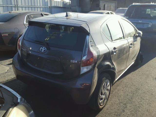 JTDKDTB3XG1139112 - 2016 TOYOTA PRIUS C GRAY photo 4