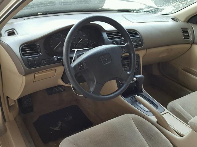 1HGCD5634RA153098 - 1994 HONDA ACCORD LX GOLD photo 9