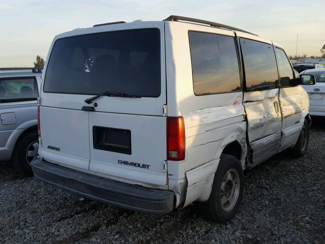 1GNDM19W8WB212359 - 1998 CHEVROLET ASTRO WHITE photo 4