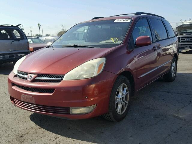 5TDZA22C94S067982 - 2004 TOYOTA SIENNA XLE MAROON photo 2