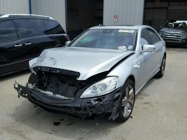 WDDNG7DB2DA505825 - 2013 MERCEDES-BENZ S 550 SILVER photo 2