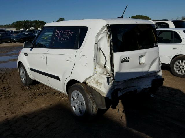 KNDJT2A54D7755067 - 2013 KIA SOUL WHITE photo 3