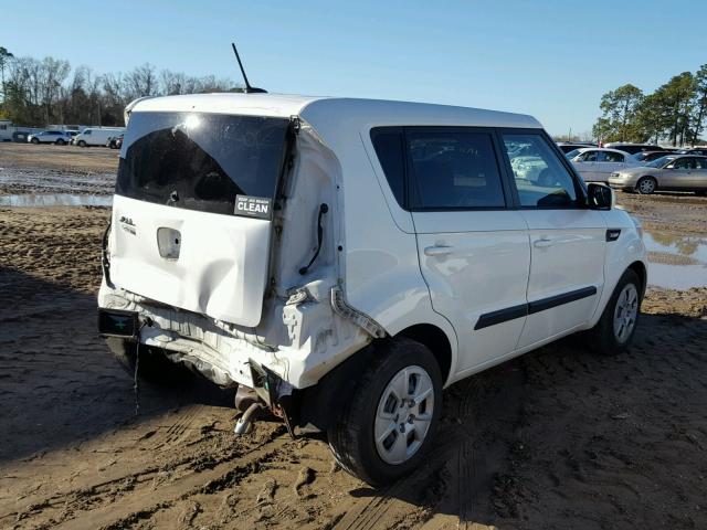 KNDJT2A54D7755067 - 2013 KIA SOUL WHITE photo 4