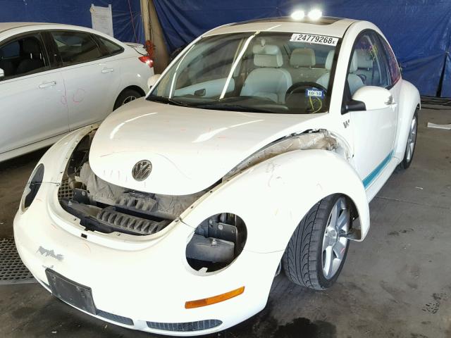 3VWFG31C78M519326 - 2008 VOLKSWAGEN NEW BEETLE 白色 照片 2