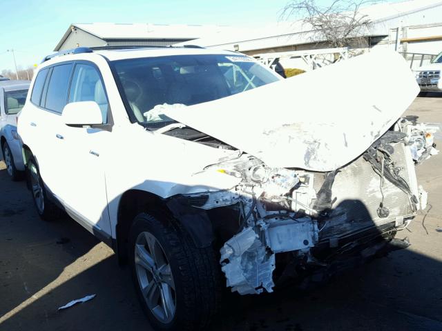 5TDDK3EH4DS237430 - 2013 TOYOTA HIGHLANDER WHITE photo 1