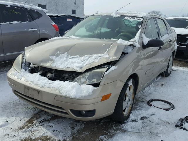 1FAFP34N77W330647 - 2007 FORD FOCUS ZX4 TAN photo 2