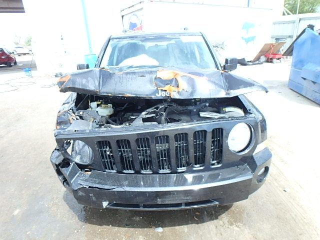 1J4NT1GA2AD625392 - 2010 JEEP PATRIOT SP BLACK photo 10