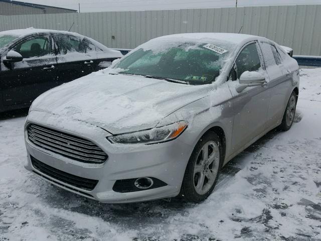 3FA6P0HR5DR117819 - 2013 FORD FUSION SE SILVER photo 2