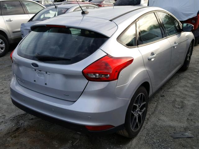 1FADP3M24HL251386 - 2017 FORD FOCUS SEL SILVER photo 4