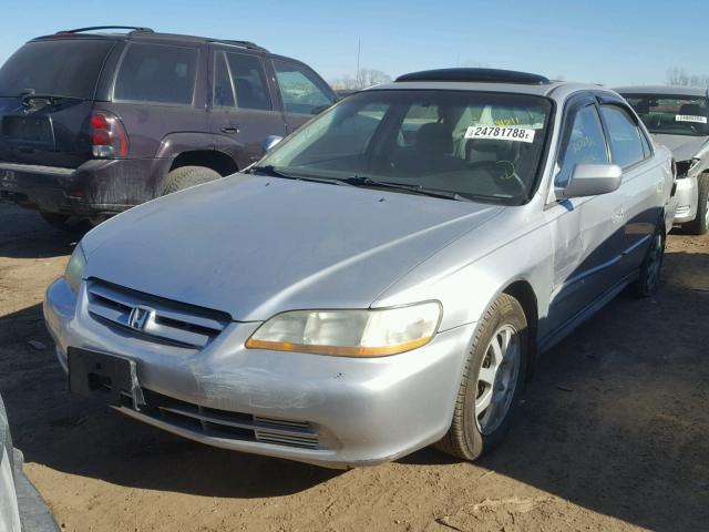 1HGCG66802A166672 - 2002 HONDA ACCORD EX SILVER photo 2