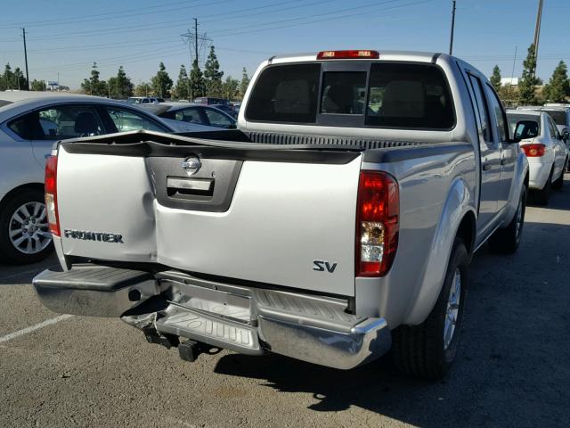 1N6AD0ER0GN753067 - 2016 NISSAN FRONTIER S SILVER photo 4