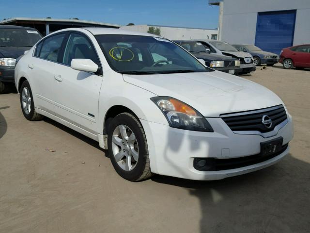 1N4CL21E57C217178 - 2007 NISSAN ALTIMA HYB WHITE photo 1