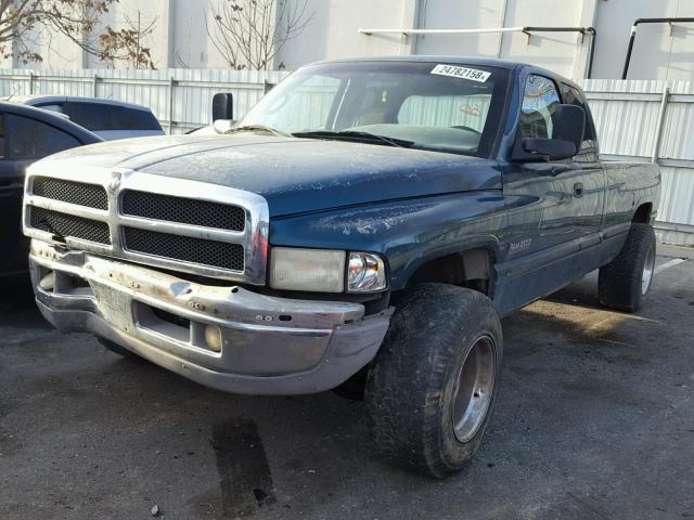 3B7KC2363XG136169 - 1999 DODGE RAM 2500 GREEN photo 2