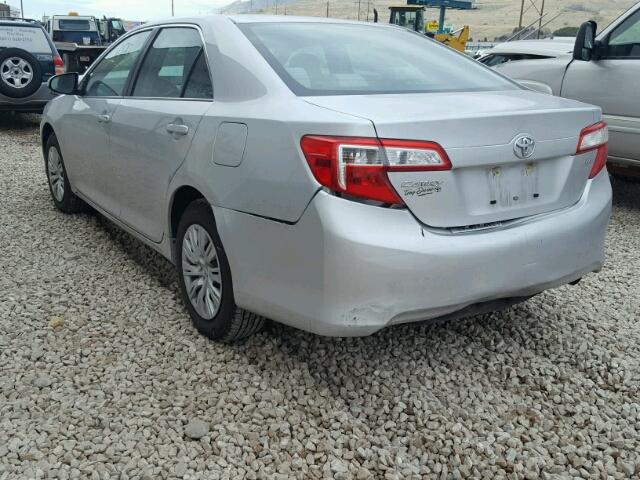 4T4BF1FK8CR211287 - 2012 TOYOTA CAMRY BASE SILVER photo 3