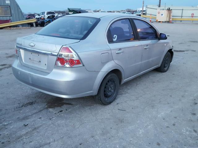 KL1TD56657B099379 - 2007 CHEVROLET AVEO BASE SILVER photo 4