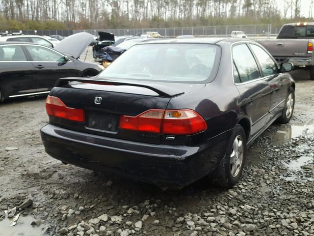 1HGCG1652YA078000 - 2000 HONDA ACCORD EX BLACK photo 4