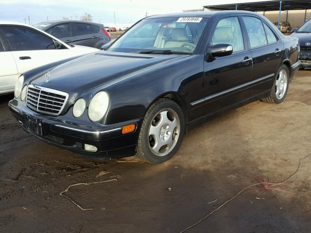 WDBJF70J0YB031302 - 2000 MERCEDES-BENZ E 430 BLACK photo 2